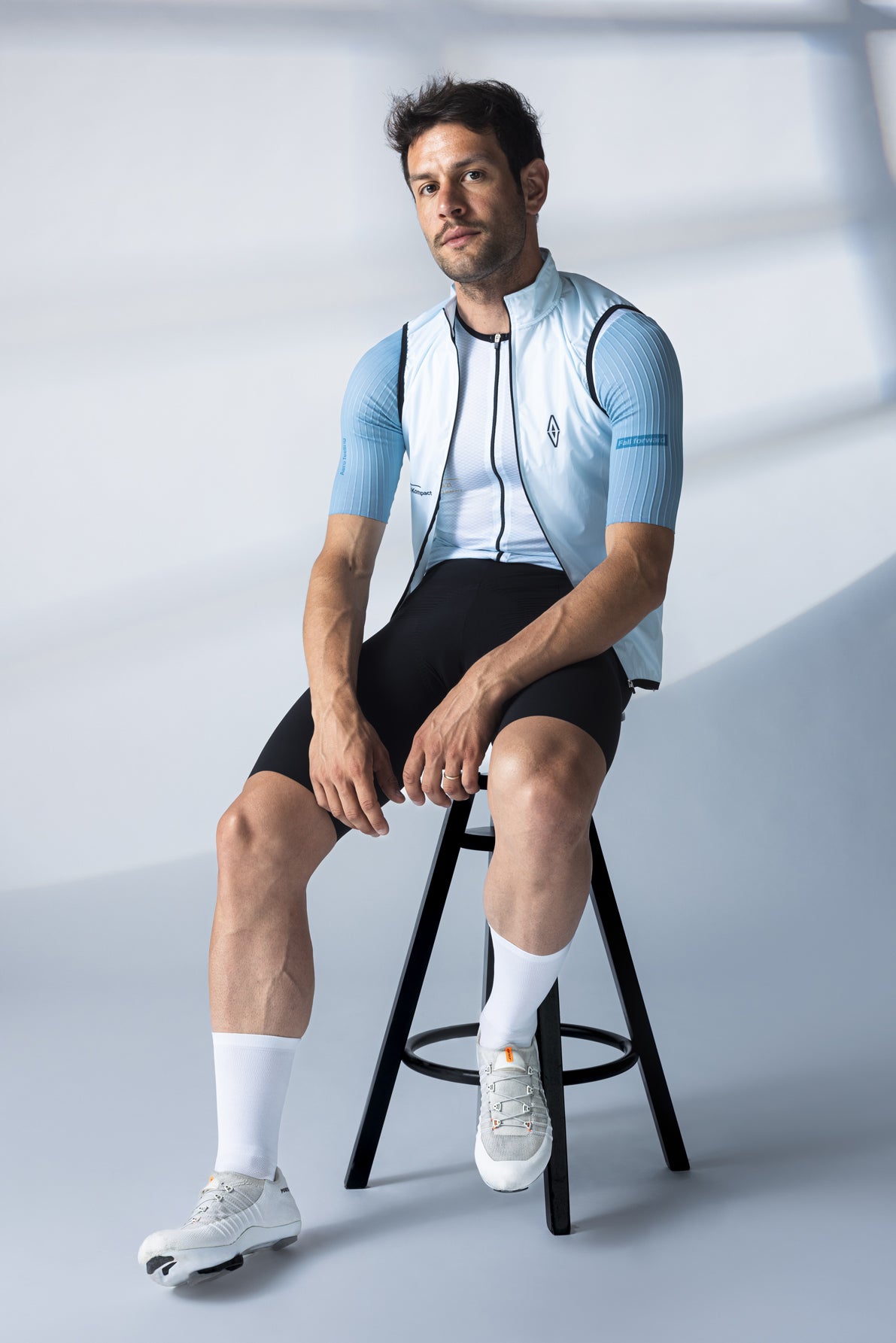 Vest Kompact