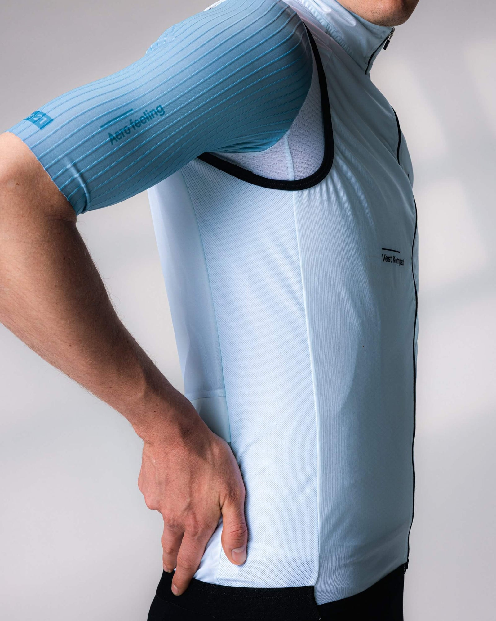 Vest Kompact