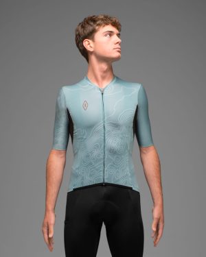 Latitude 45 - Light blue, L