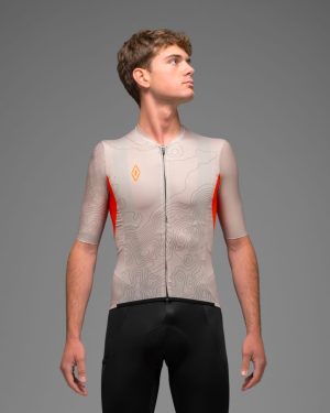 Latitude 45 - Sand, L